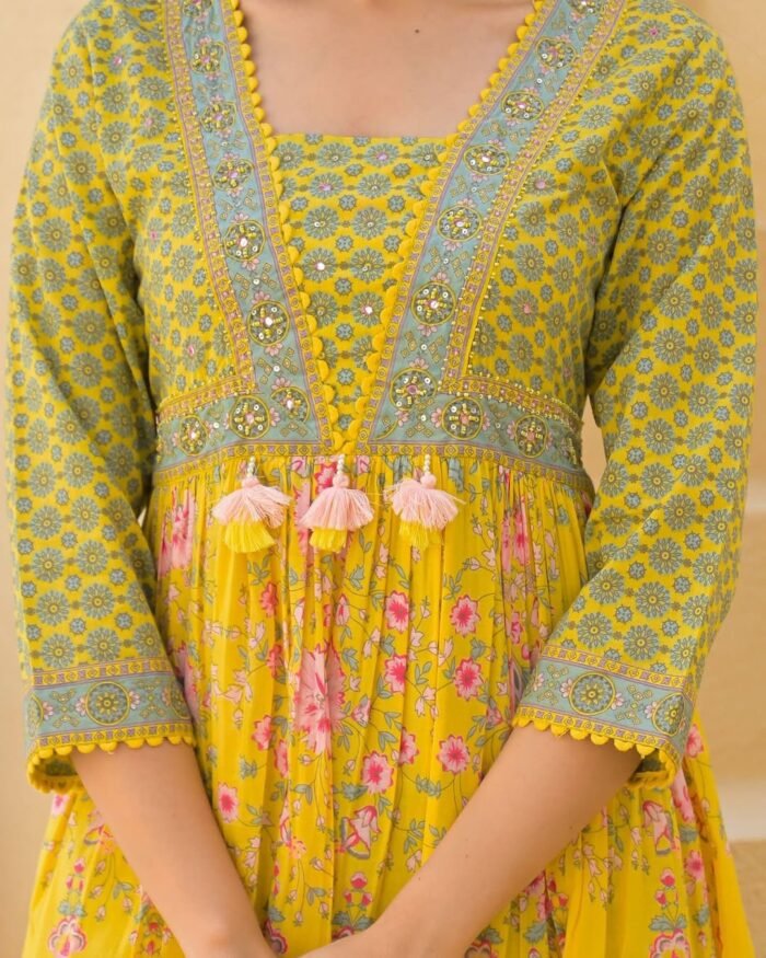 gown three piece