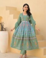 gown three piece